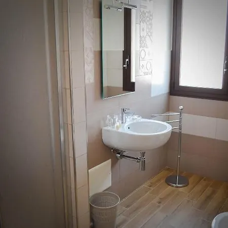 Castiglione Couette-café 3*